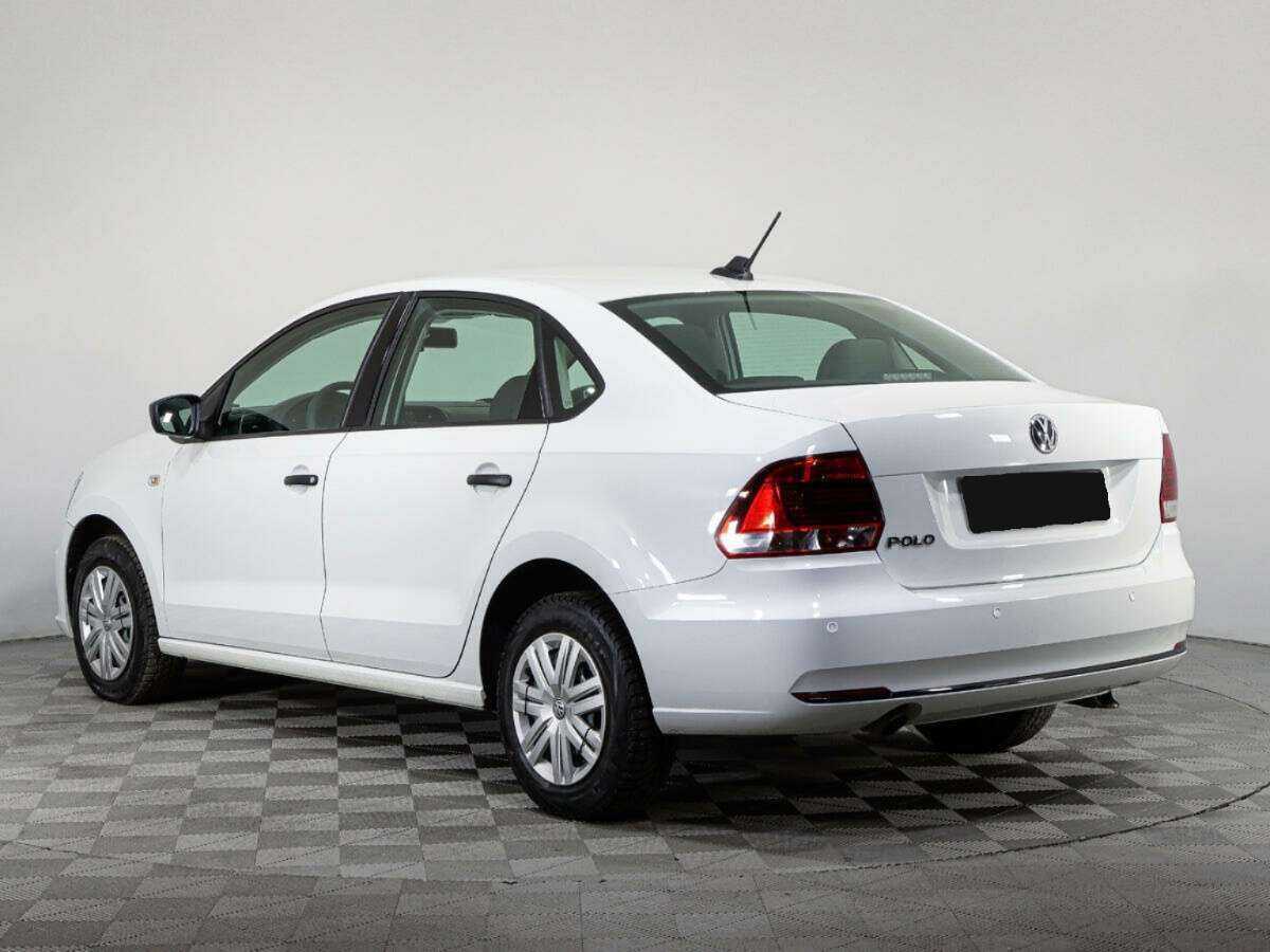 Volkswagen Polo с пробегом — 2018 год. Фото: #6