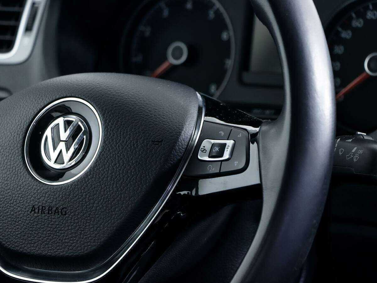 Volkswagen Polo с пробегом — 2016 год. Фото: #13