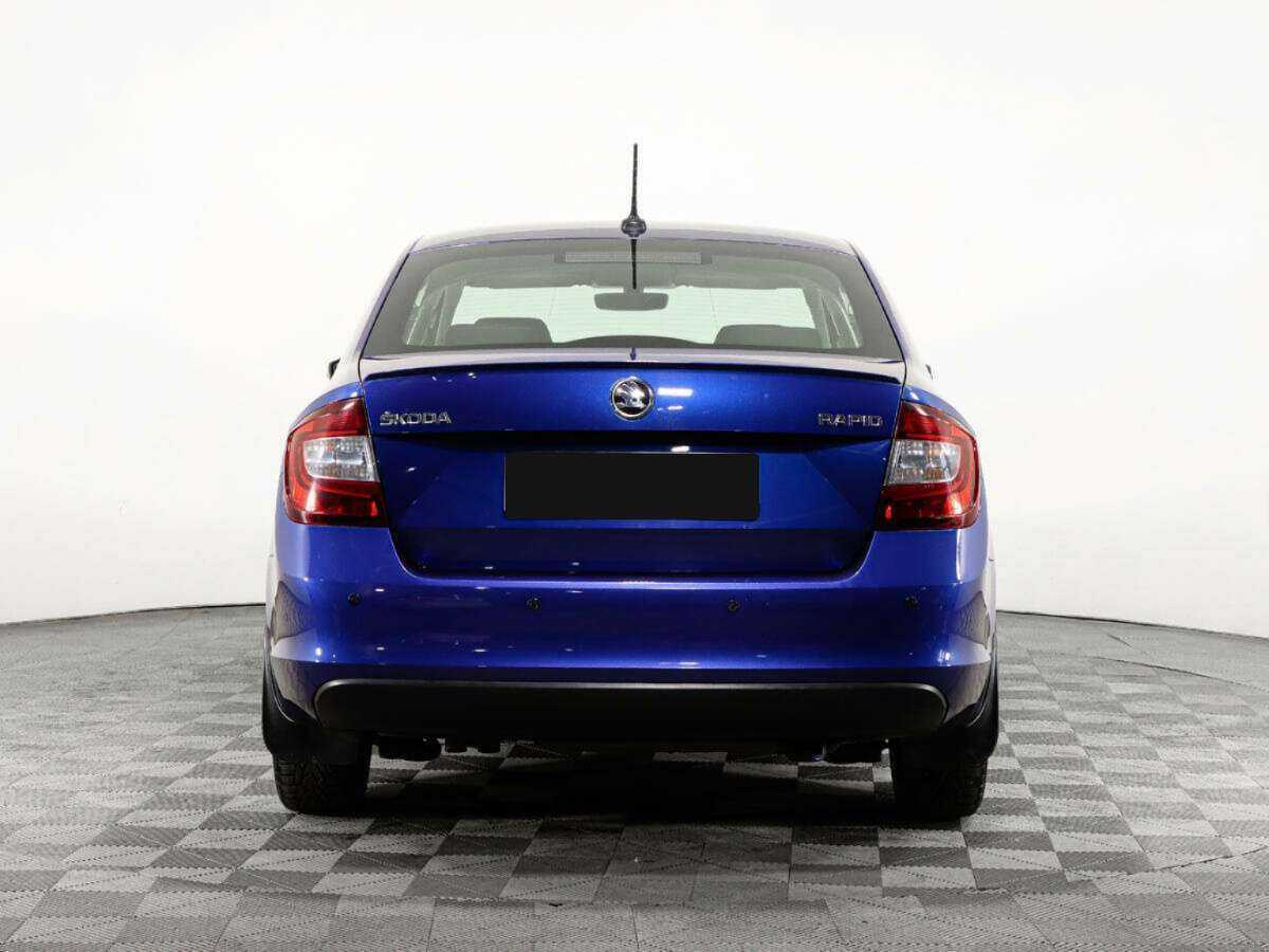 Skoda Rapid с пробегом — 2017 год. Фото: #4