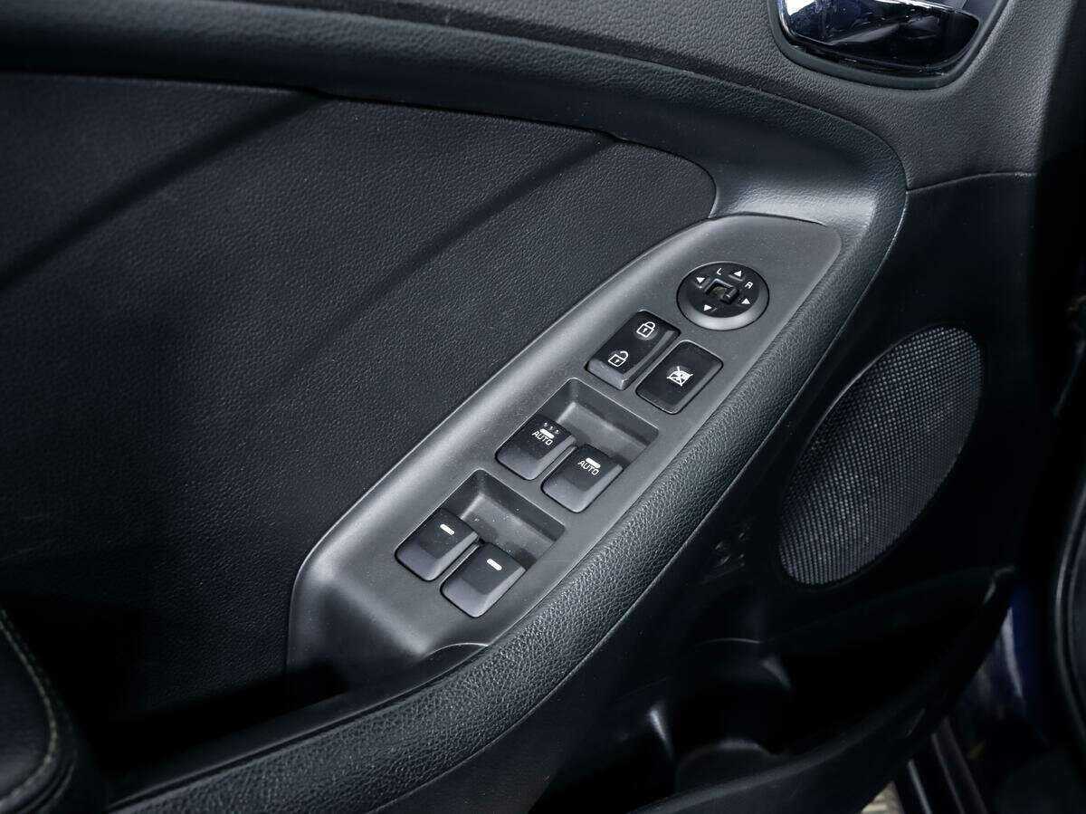 Kia Cerato с пробегом — 2016 год. Фото: #11