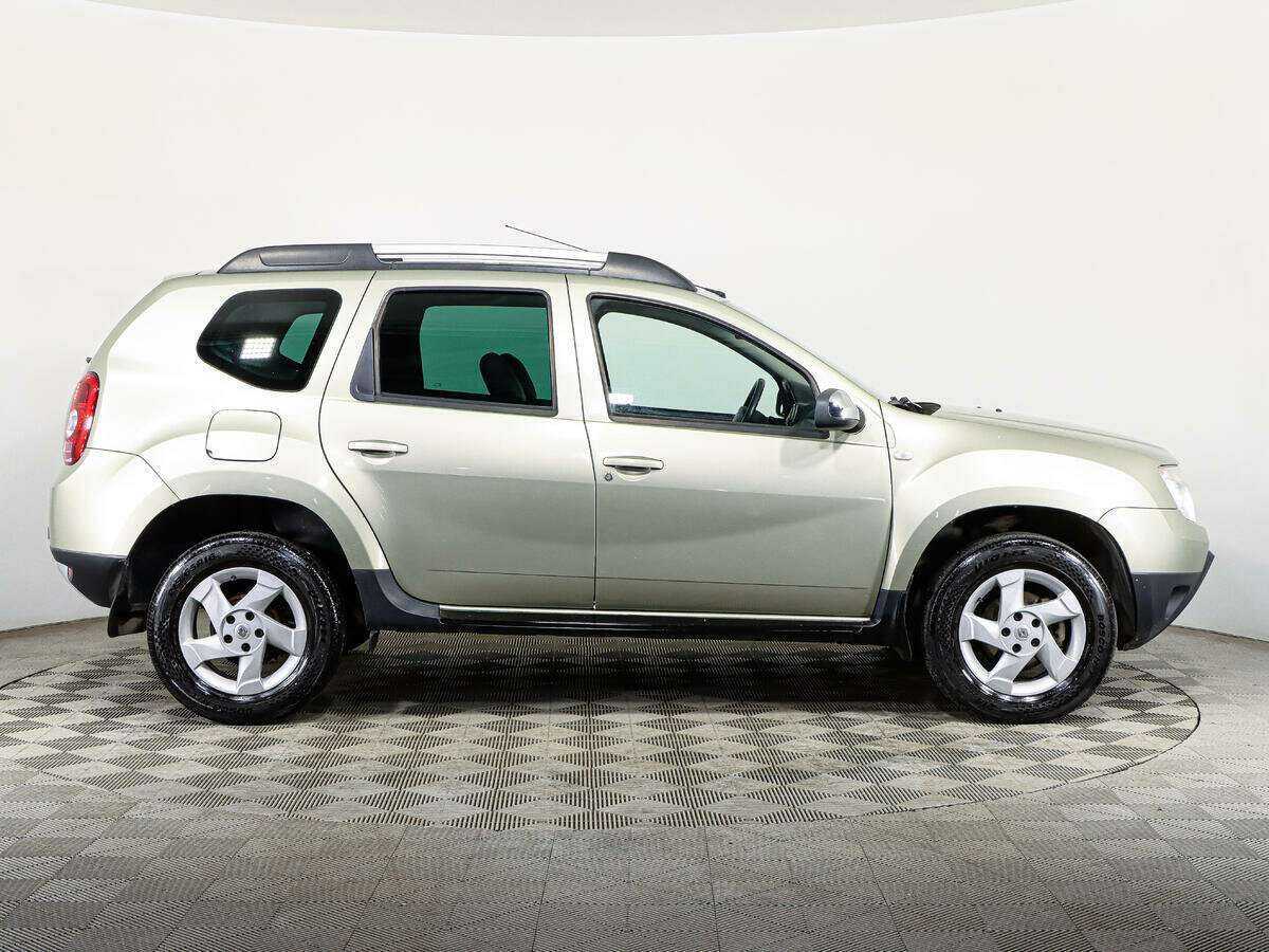Renault Duster с пробегом — 2013 год. Фото: #3