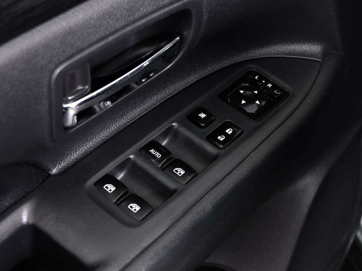 Mitsubishi Outlander с пробегом — 2016 год. Фото: #16