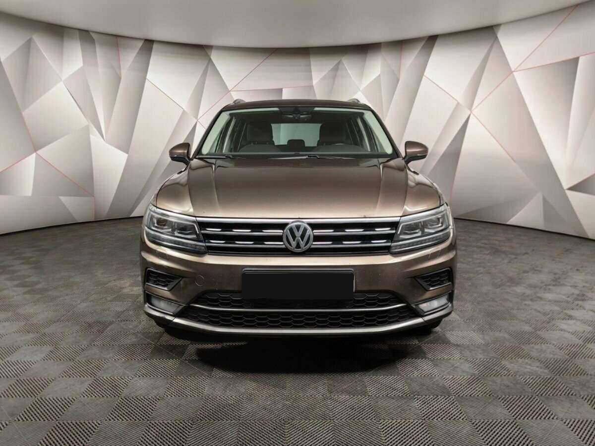 Volkswagen Tiguan с пробегом — 2017 год. Фото: #6