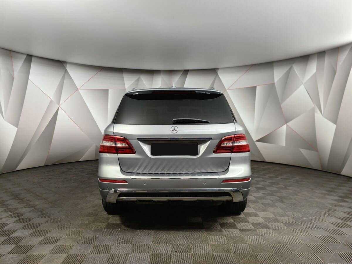 Mercedes-Benz M-Класс с пробегом — 2014 год. Фото: #7