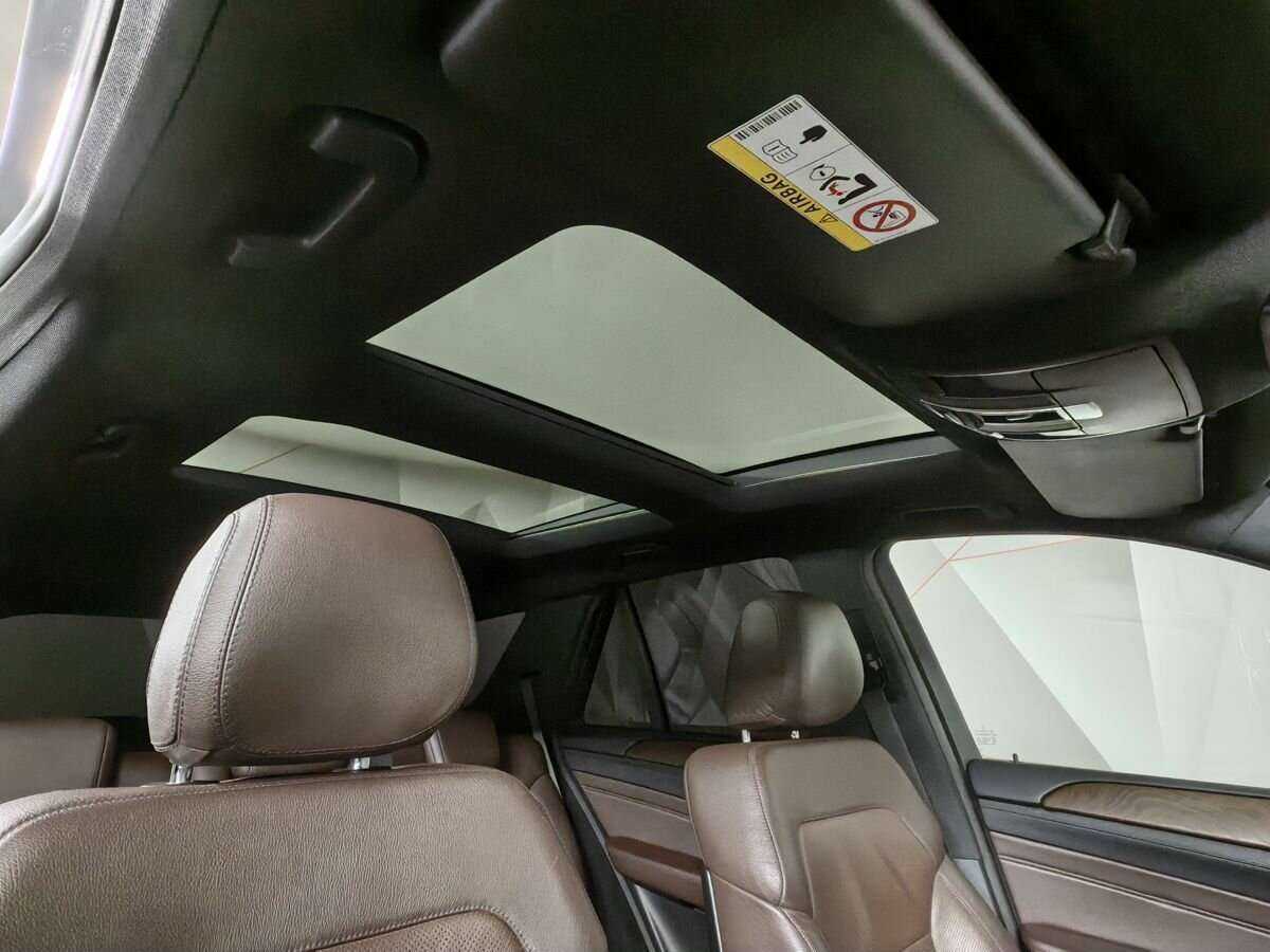 Mercedes-Benz M-Класс с пробегом — 2014 год. Фото: #16