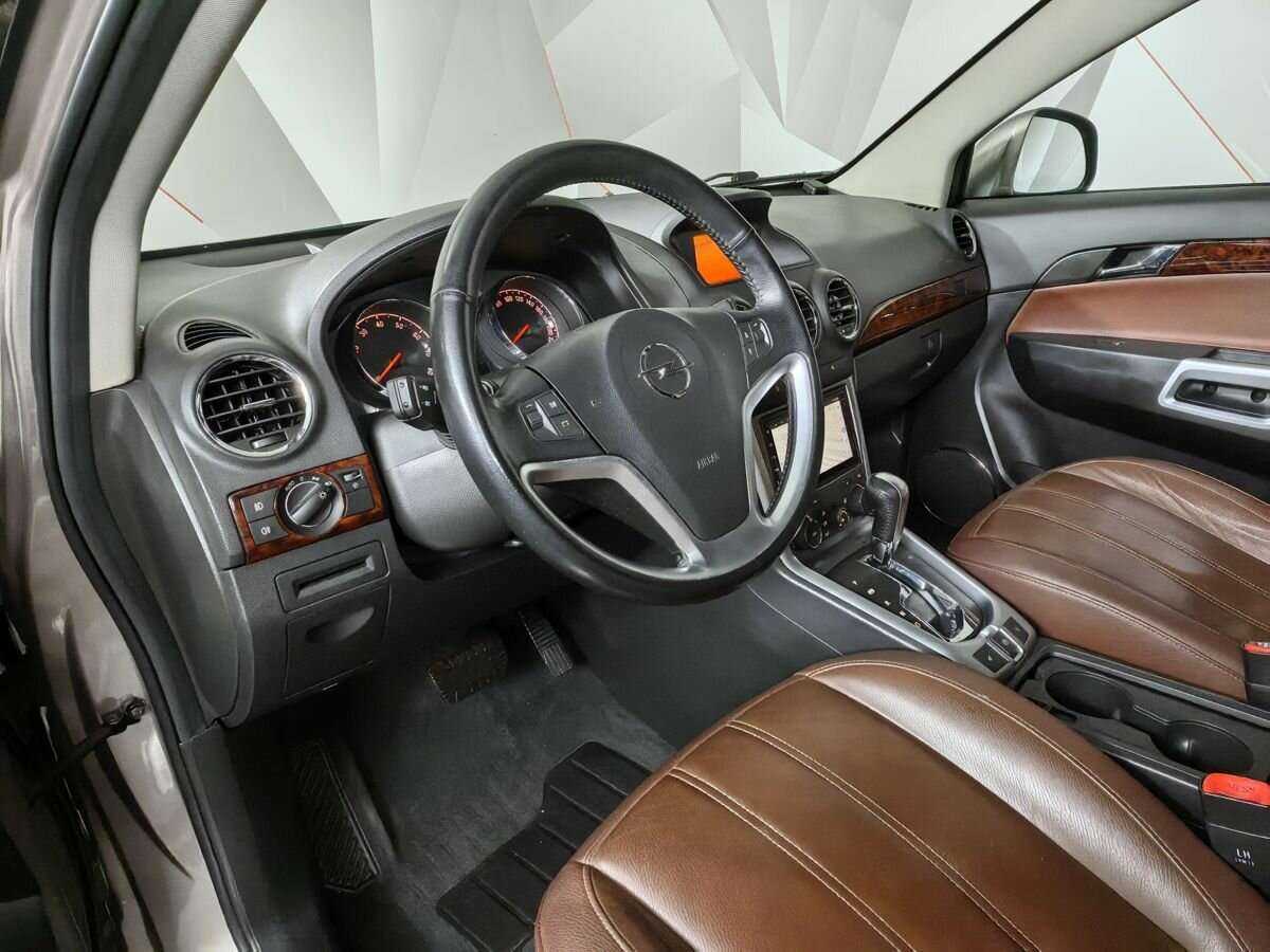 Opel Antara с пробегом — 2015 год. Фото: #13