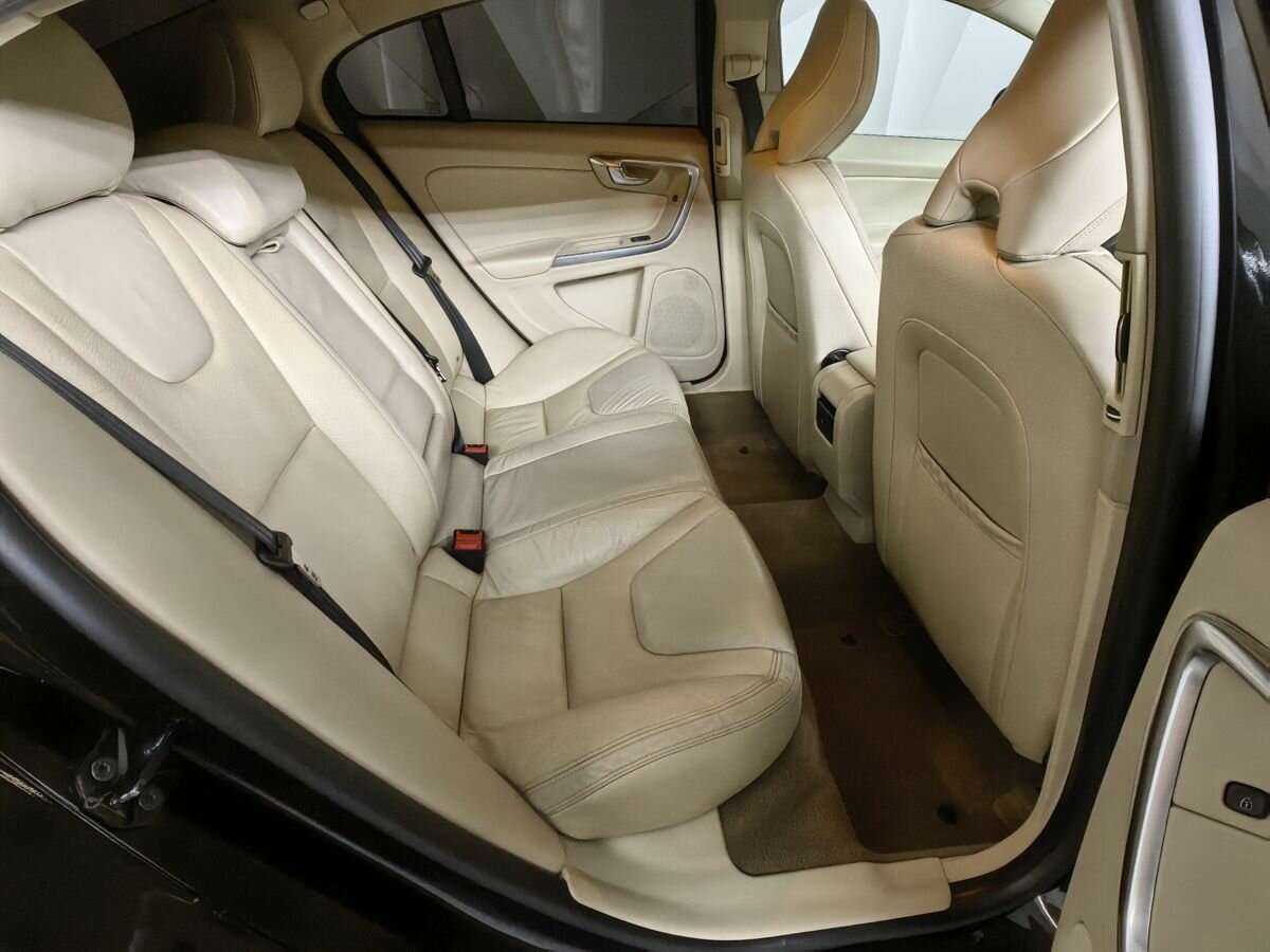 Volvo S60 с пробегом — 2013 год. Фото: #11