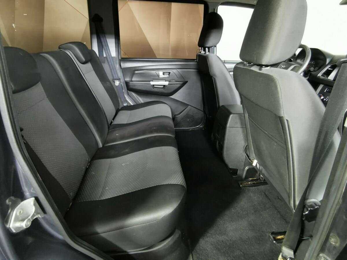 УАЗ Patriot с пробегом — 2016 год. Фото: #10