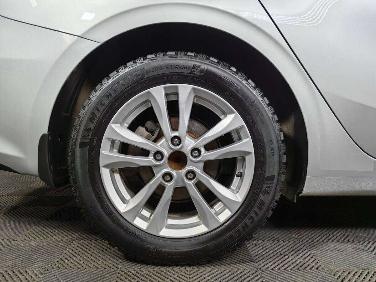 Kia Cerato с пробегом — 2019 год. Фото: #15