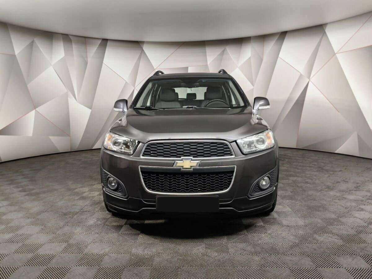 Chevrolet Captiva с пробегом — 2015 год. Фото: #6