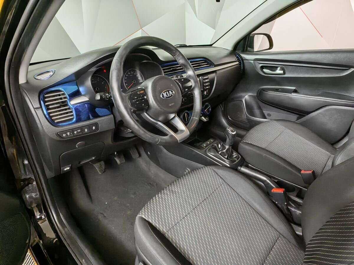 Kia Rio с пробегом — 2017 год. Фото: #13