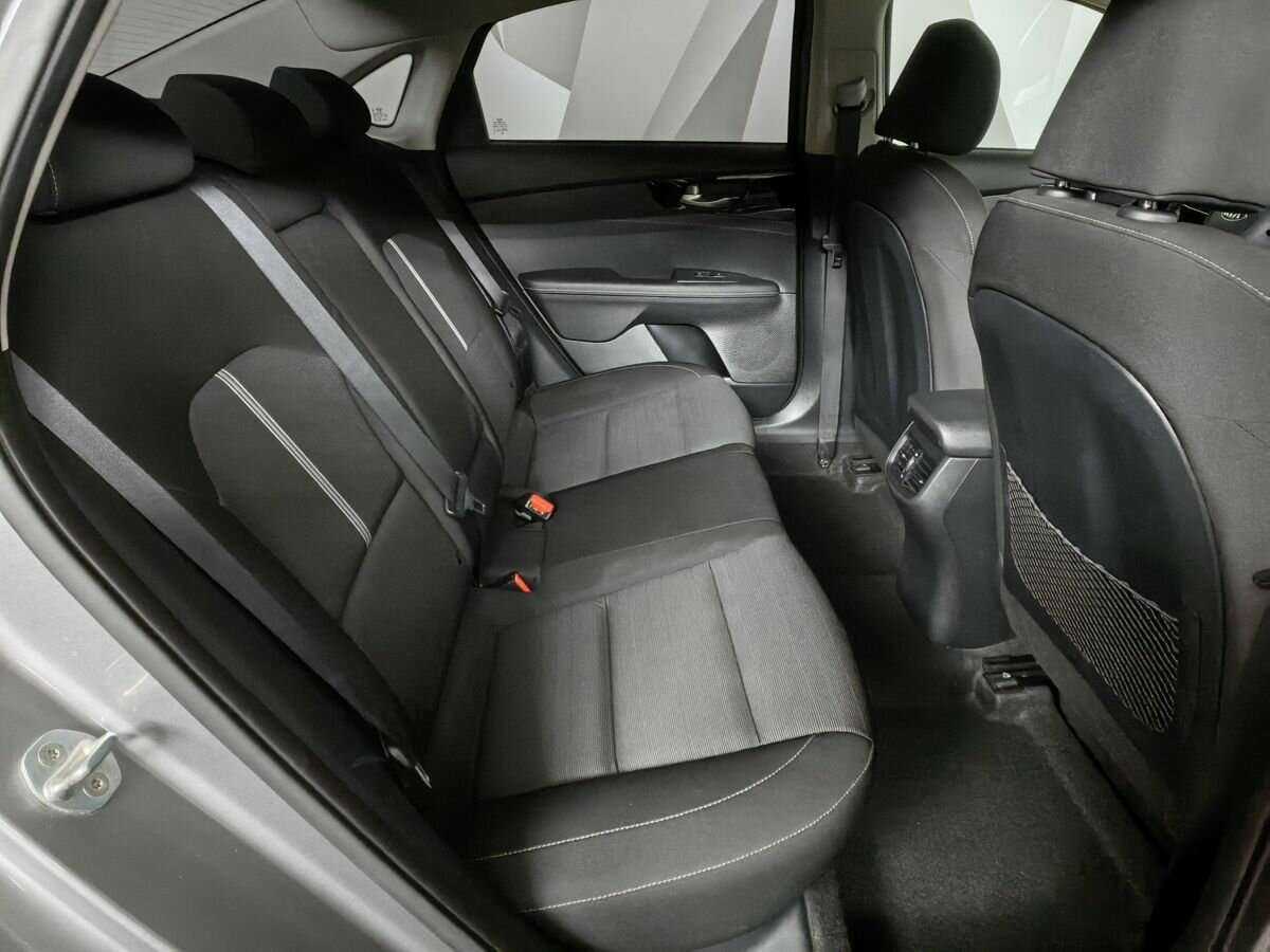 Kia Cerato с пробегом — 2018 год. Фото: #10