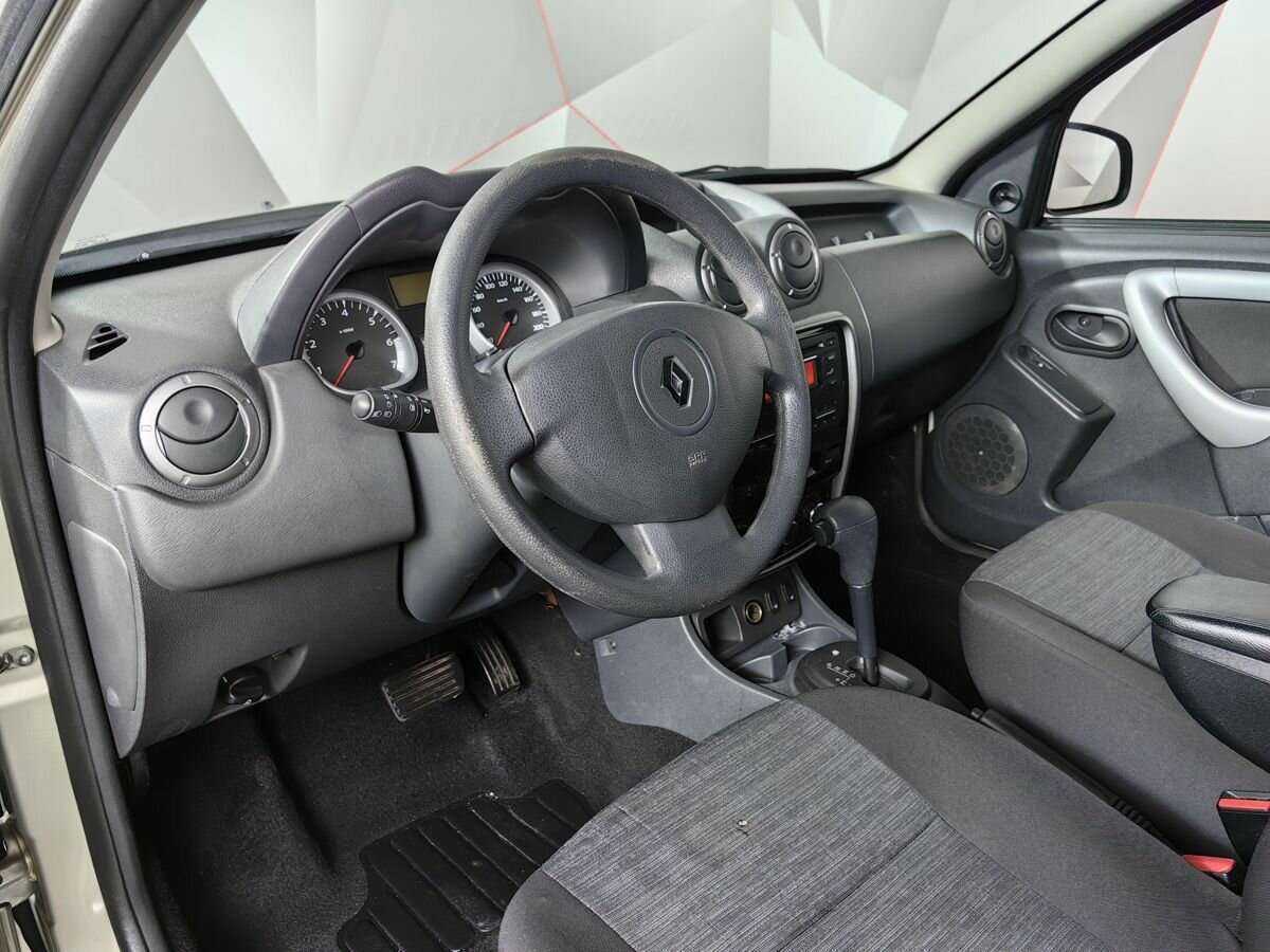 Renault Duster с пробегом — 2014 год. Фото: #13