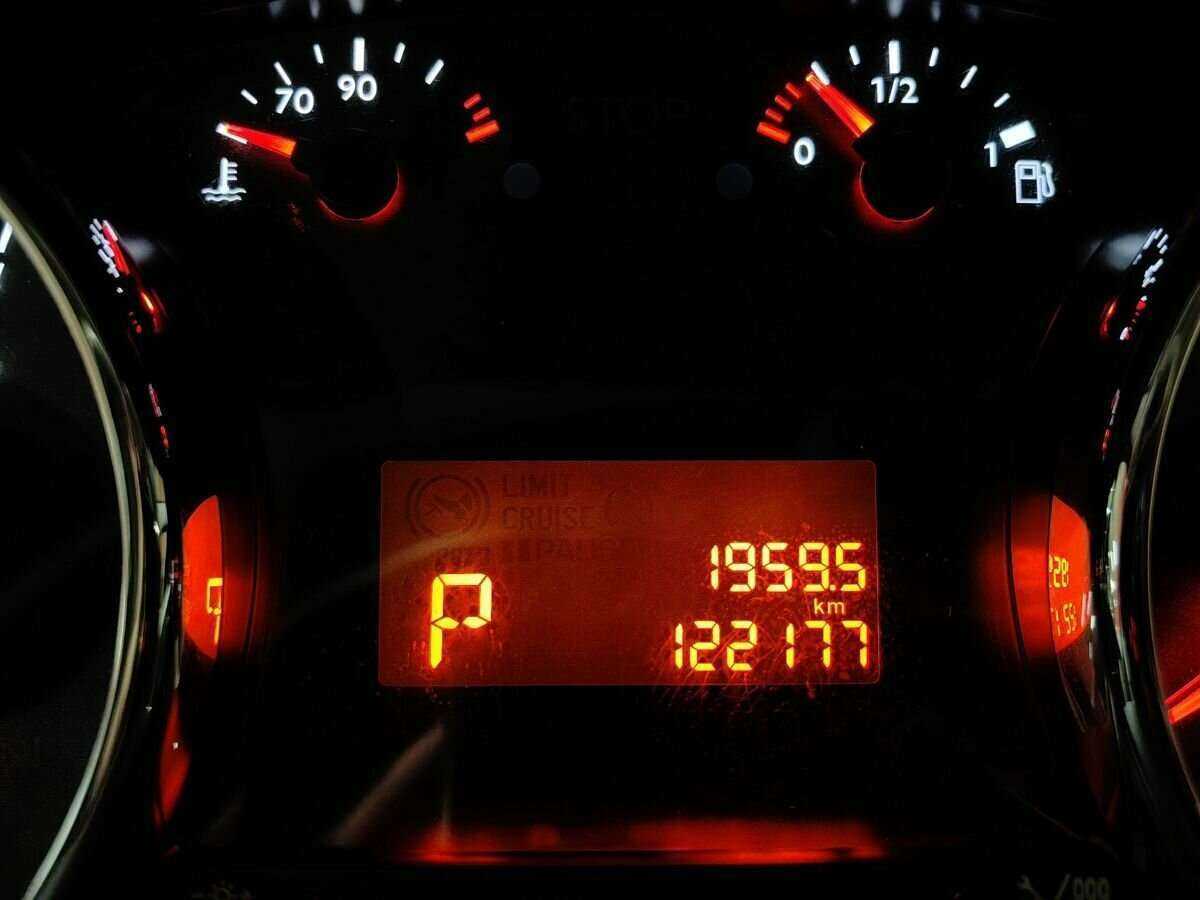 Peugeot 3008 с пробегом — 2012 год. Фото: #16