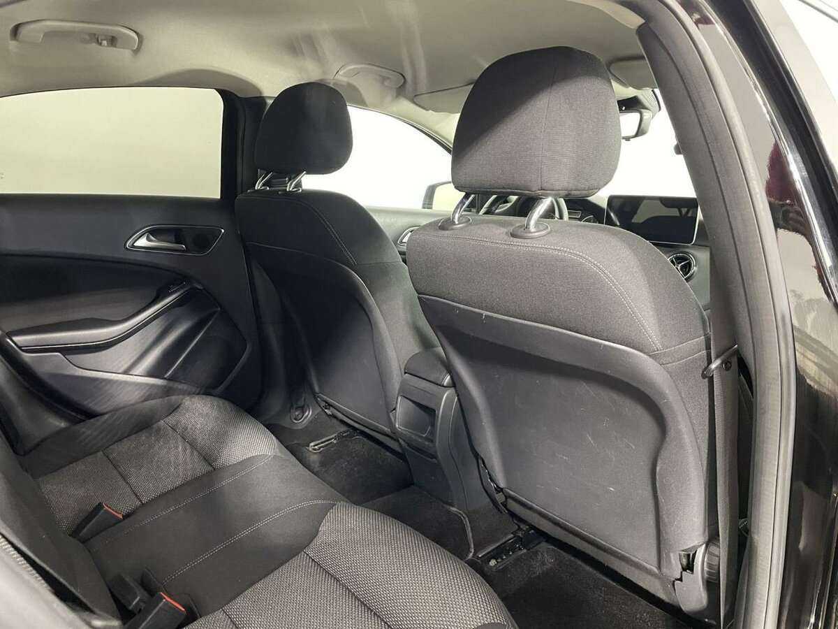 Mercedes-Benz A-Класс с пробегом — 2014 год. Фото: #16