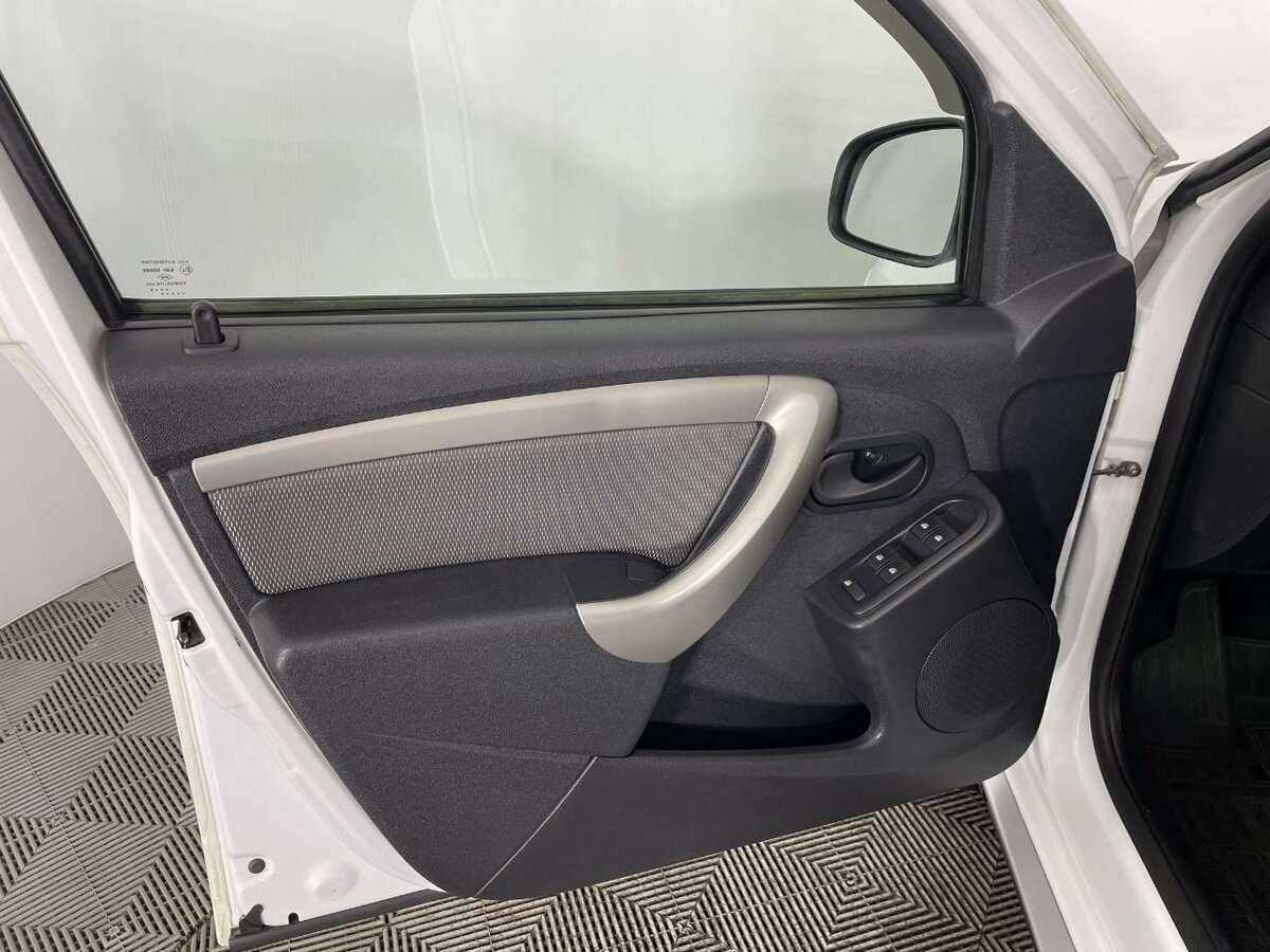 Renault Duster с пробегом — 2015 год. Фото: #7