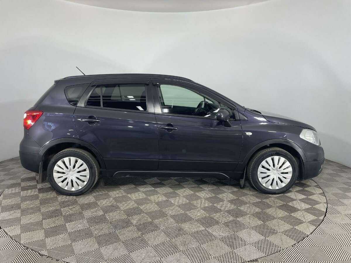 Suzuki SX4 с пробегом — 2014 год. Фото: #3