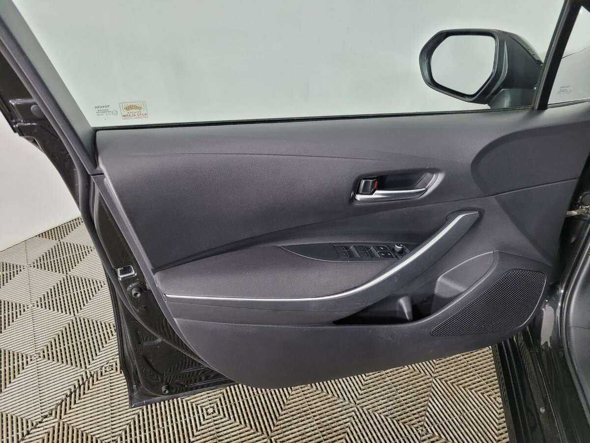 Toyota Corolla с пробегом — 2019 год. Фото: #7