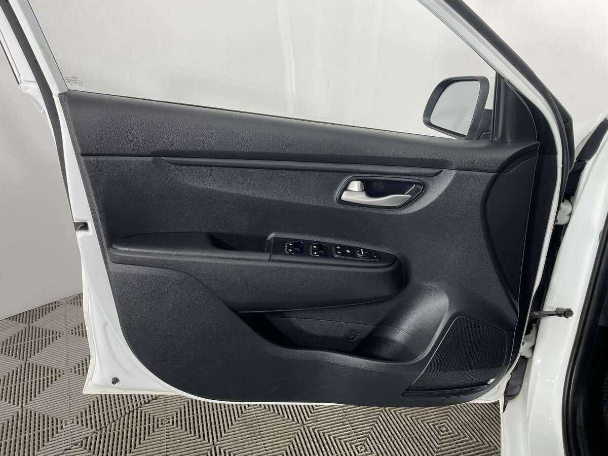 Kia Rio с пробегом — 2018 год. Фото: #7