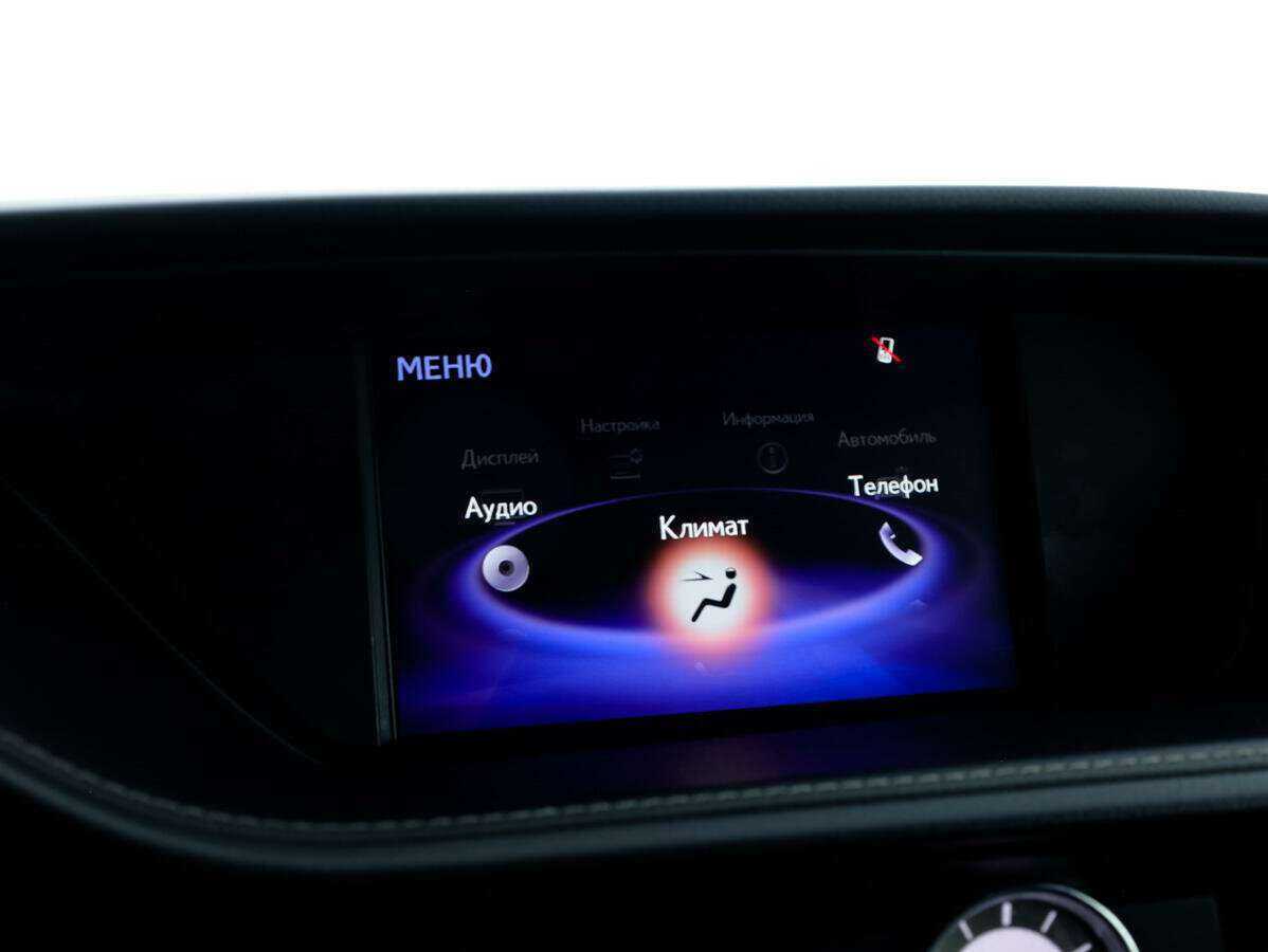 Lexus ES с пробегом — 2017 год. Фото: #16