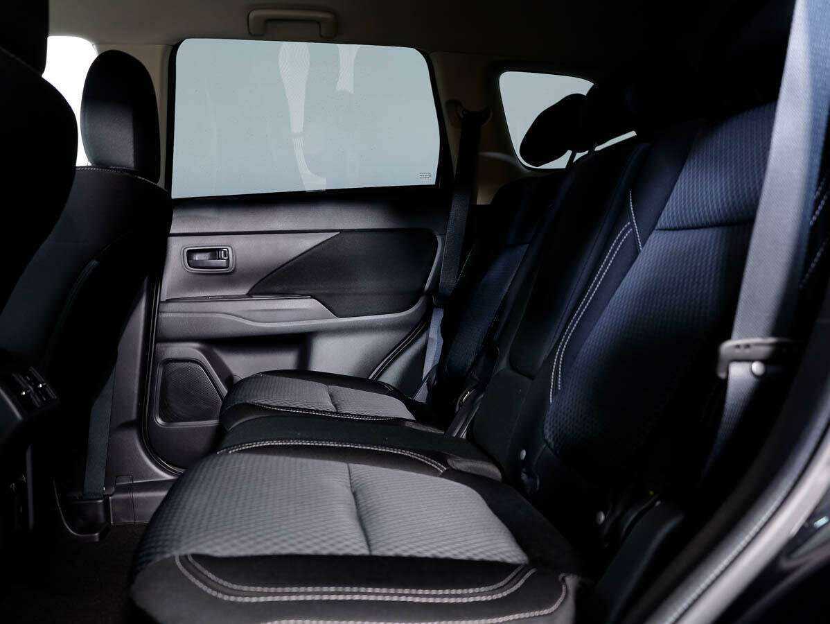 Mitsubishi Outlander с пробегом — 2021 год. Фото: #12