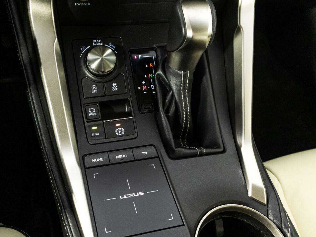 Lexus NX с пробегом — 2018 год. Фото: #17