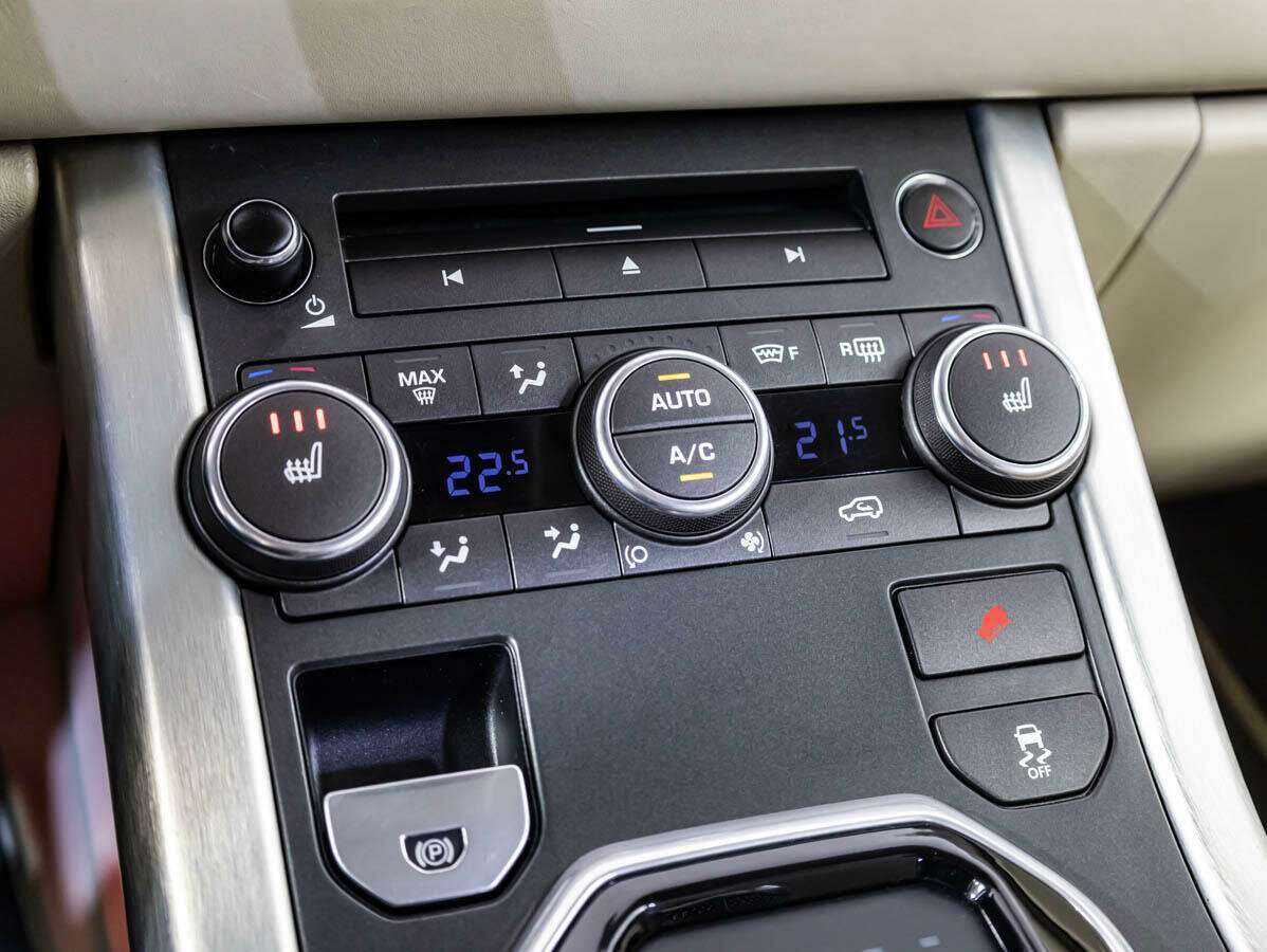 Land Rover Range Rover Evoque с пробегом — 2012 год. Фото: #16