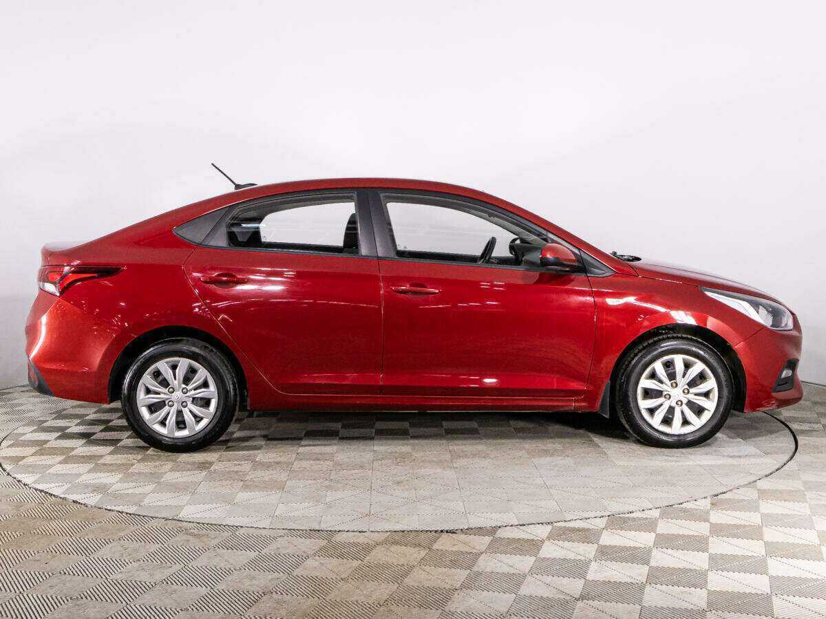 Hyundai Solaris с пробегом — 2019 год. Фото: #3