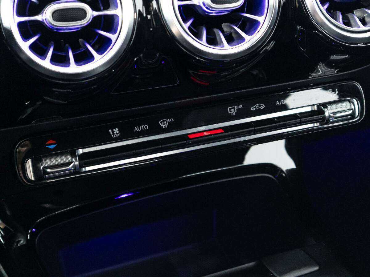 Mercedes-Benz A-Класс с пробегом — 2018 год. Фото: #14