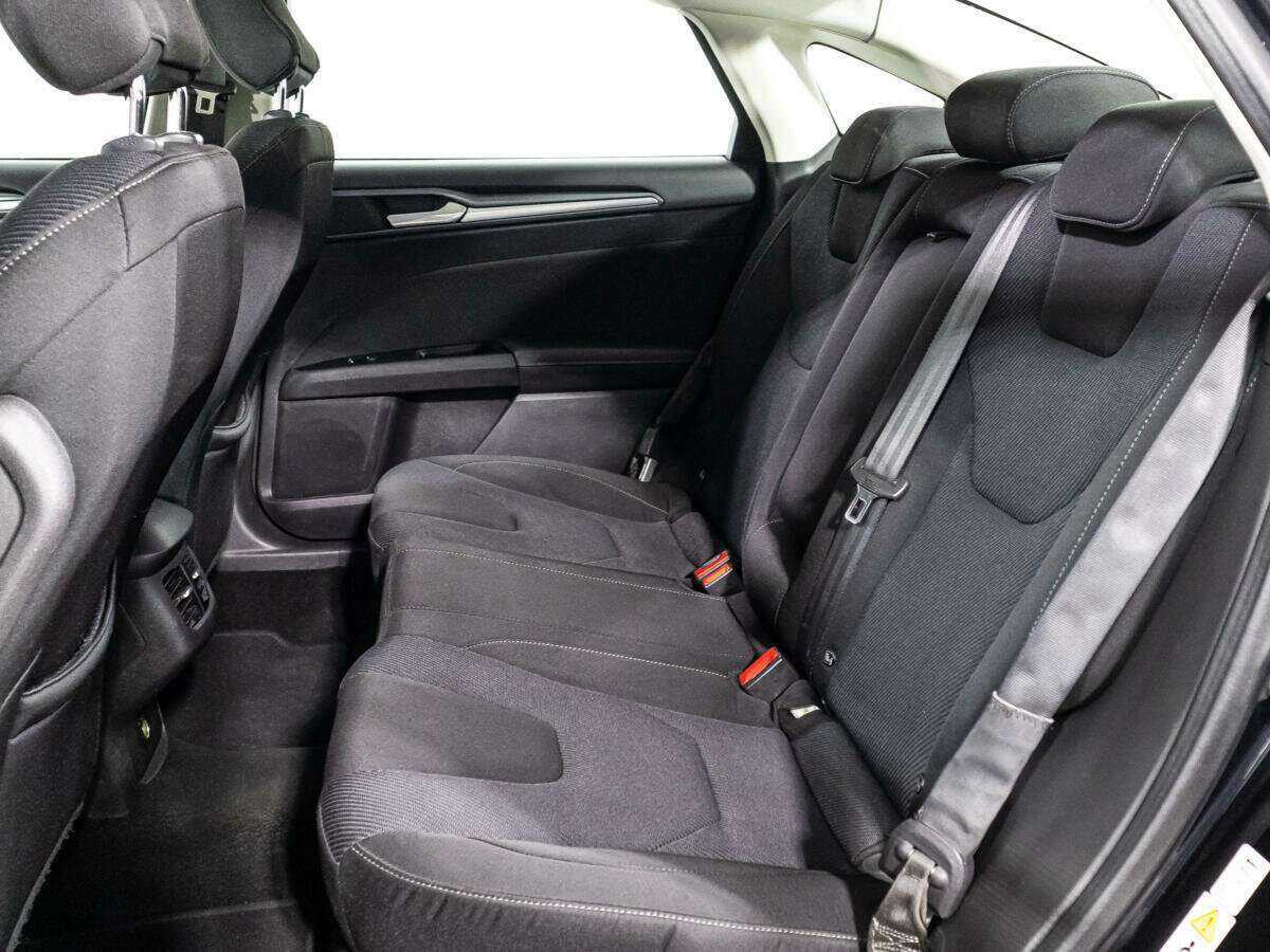 Ford Mondeo с пробегом — 2015 год. Фото: #9