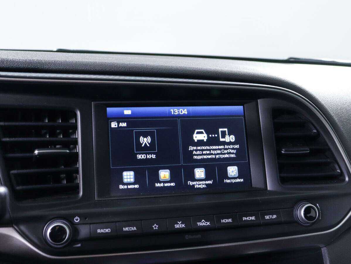 Hyundai Elantra с пробегом — 2020 год. Фото: #11