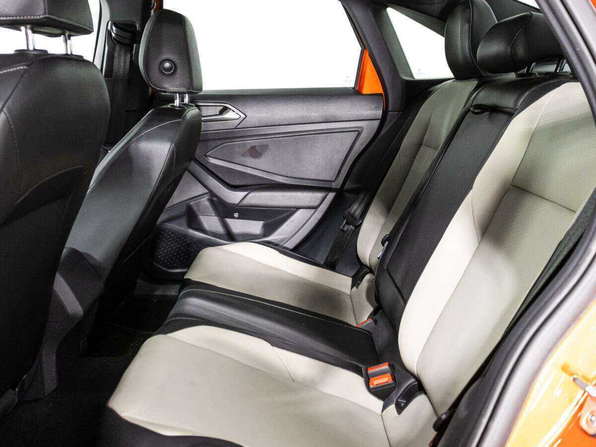 Volkswagen Jetta с пробегом — 2018 год. Фото: #9