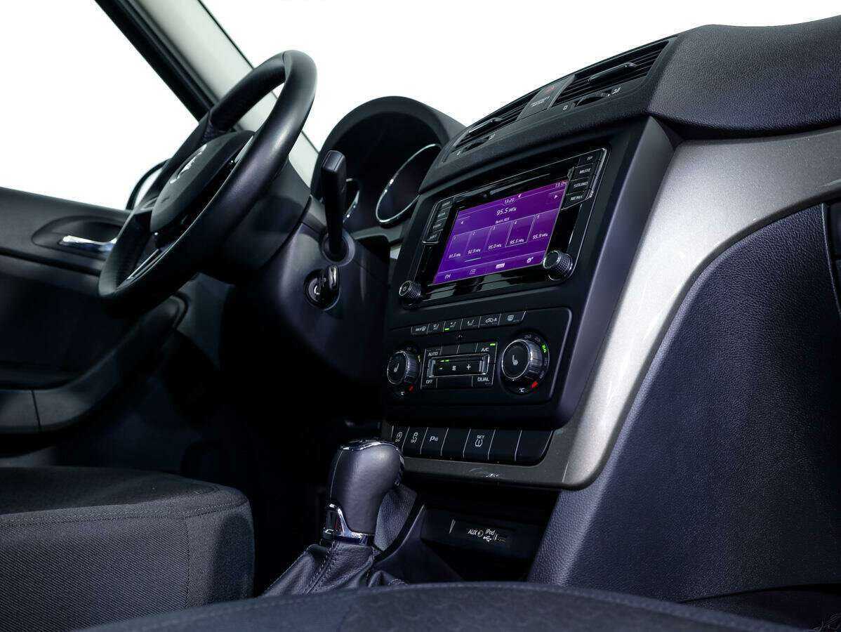 Skoda Yeti с пробегом — 2015 год. Фото: #14