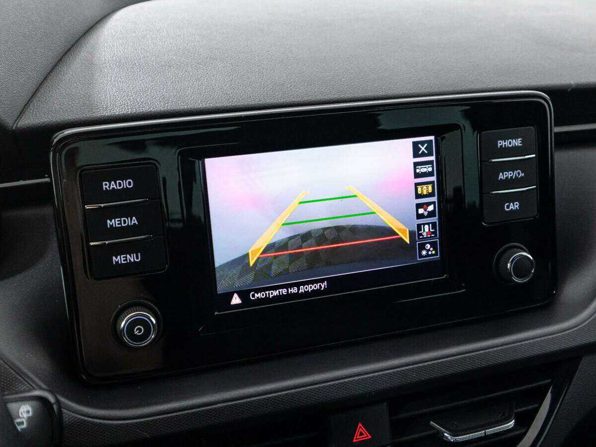 Skoda Rapid с пробегом — 2021 год. Фото: #16