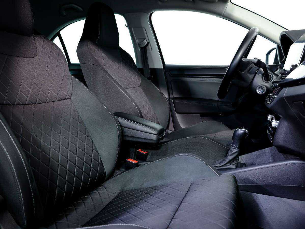 Skoda Rapid с пробегом — 2022 год. Фото: #11