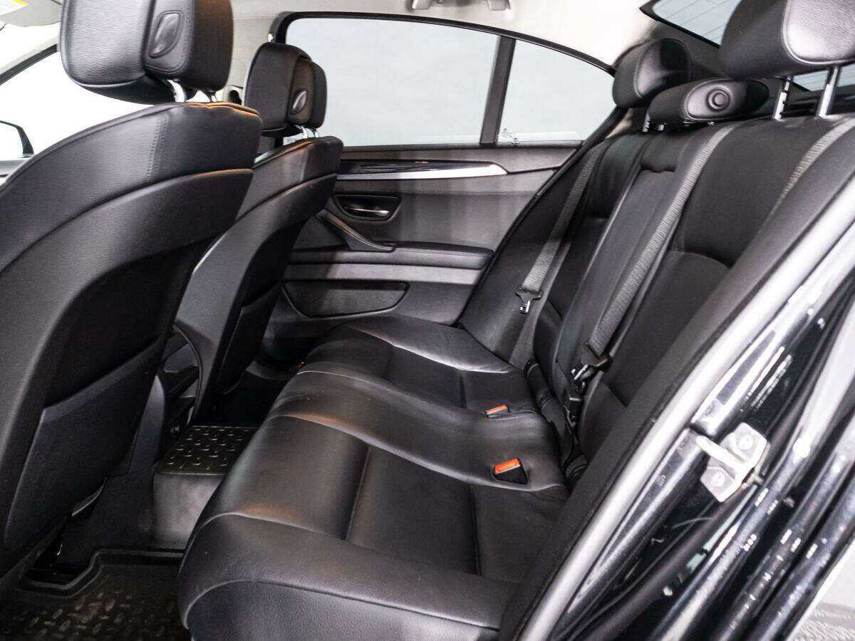 BMW 5 серии с пробегом — 2012 год. Фото: #9