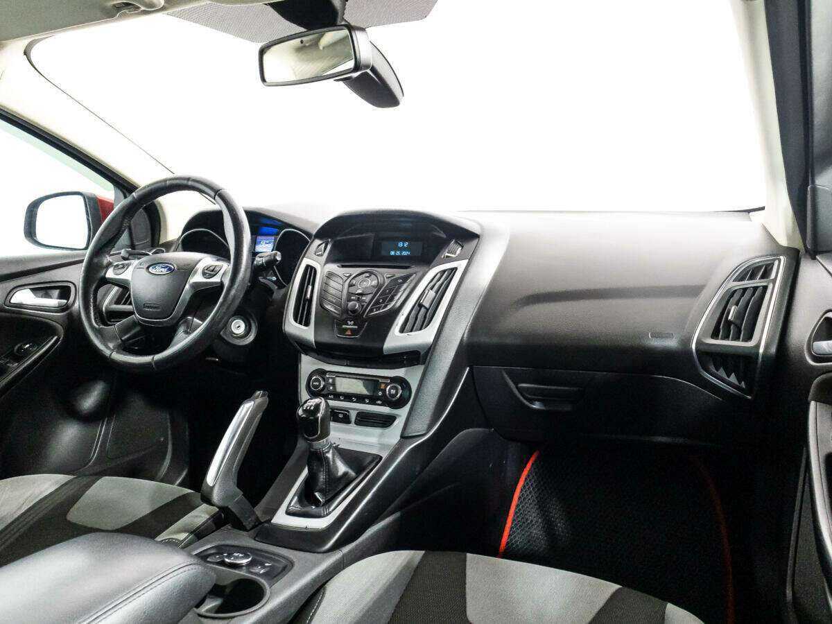 Ford Focus с пробегом — 2012 год. Фото: #8