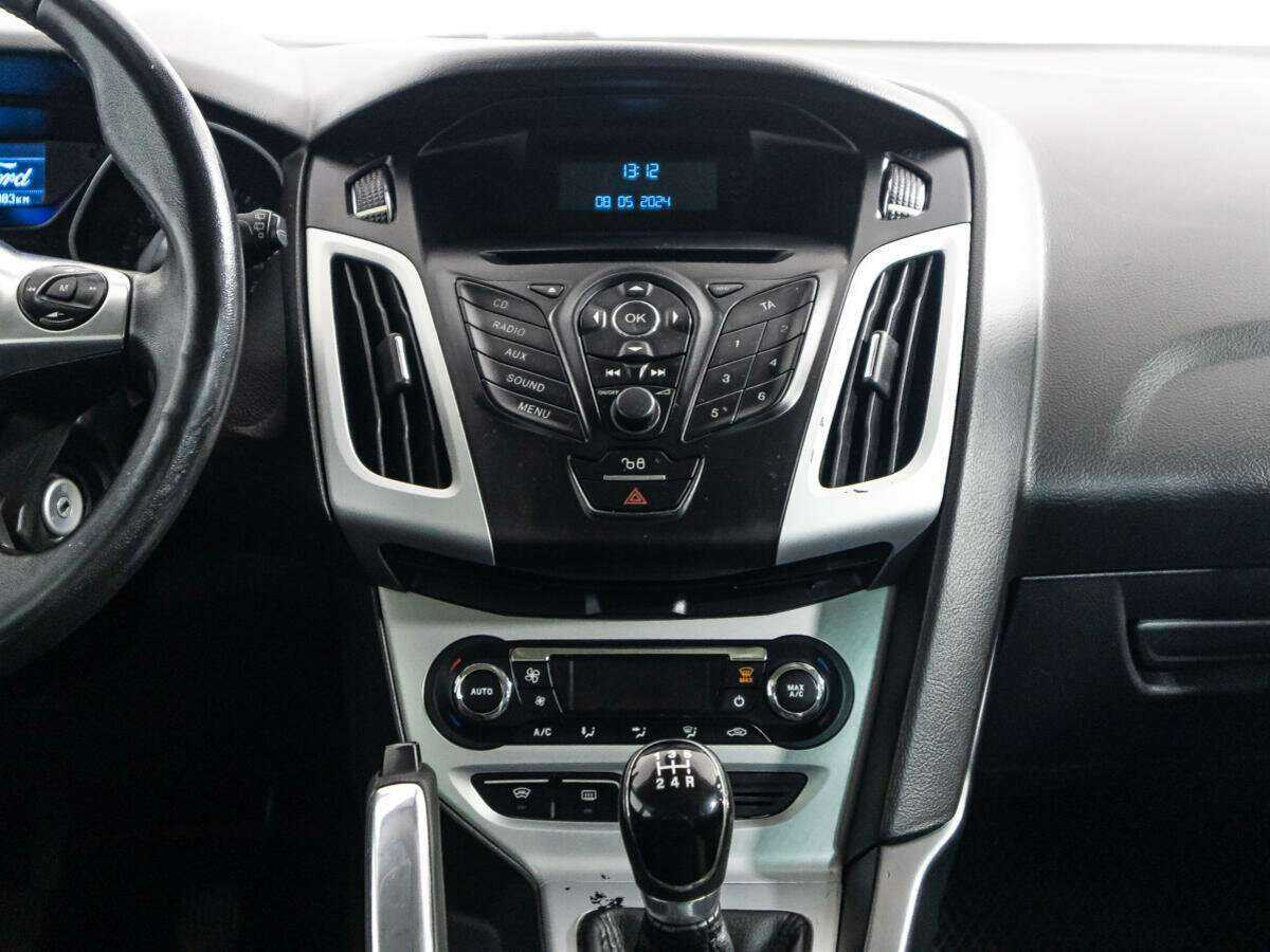 Ford Focus с пробегом — 2012 год. Фото: #13