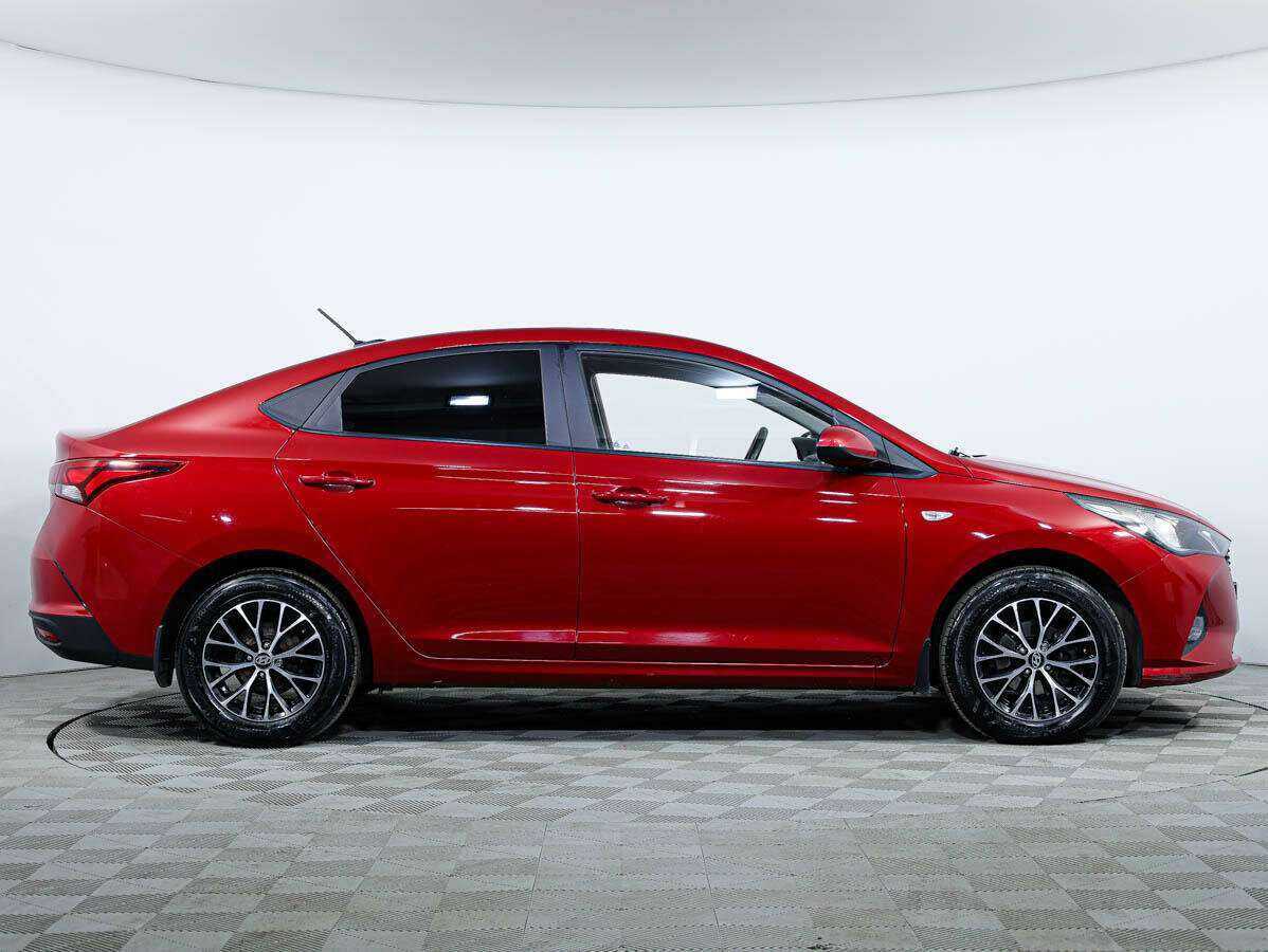 Hyundai Solaris с пробегом — 2020 год. Фото: #2