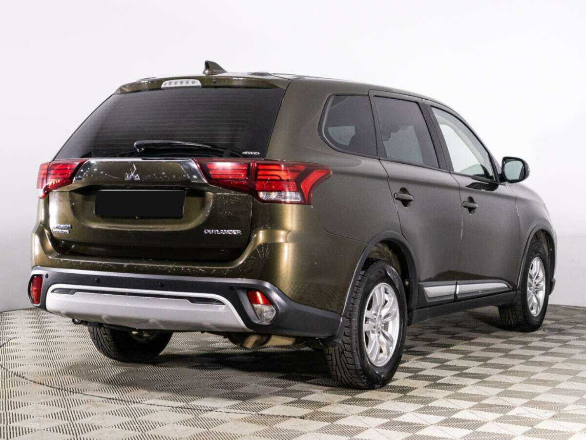 Mitsubishi Outlander с пробегом — 2019 год. Фото: #4