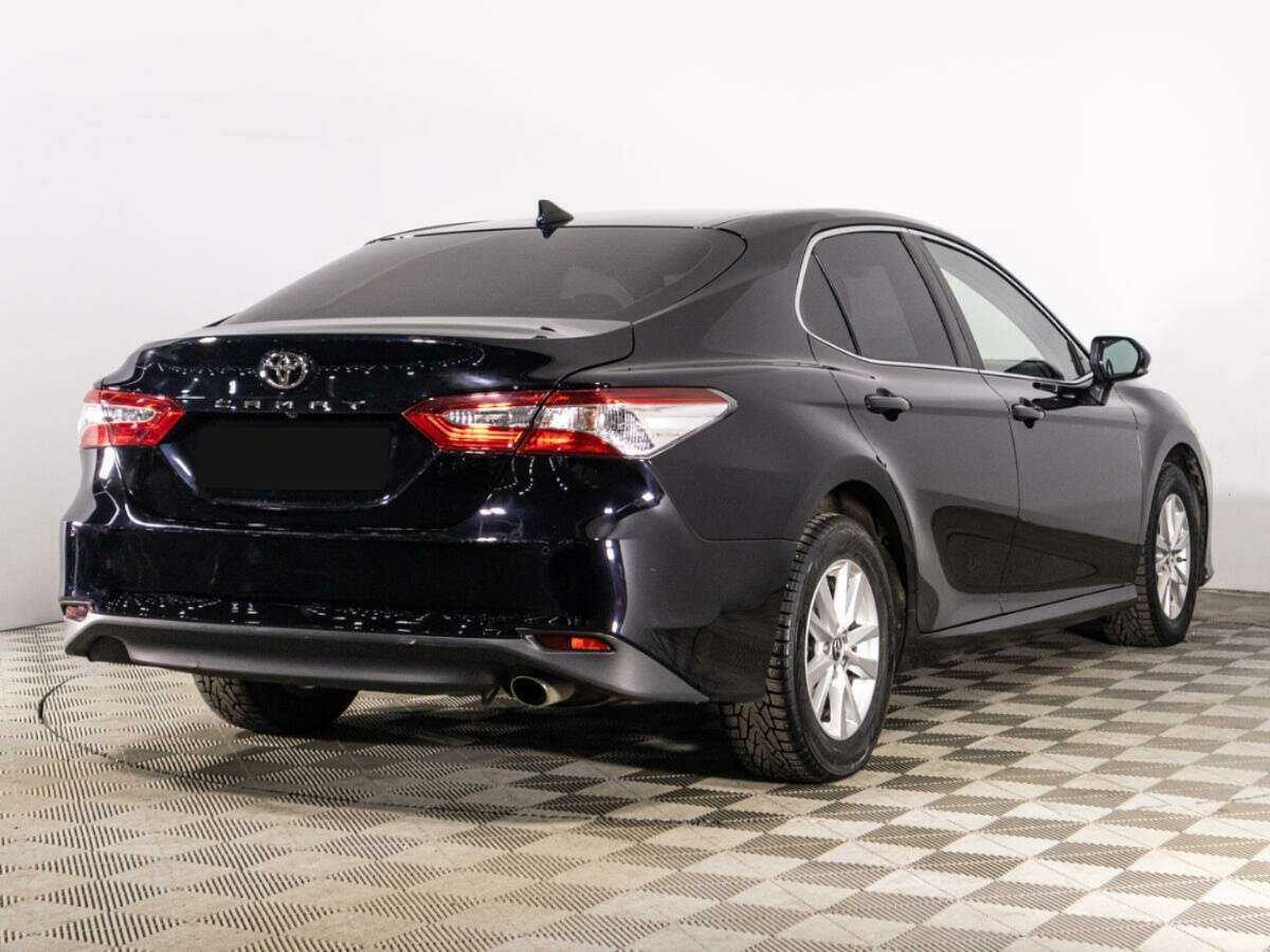 Toyota Camry с пробегом — 2019 год. Фото: #4