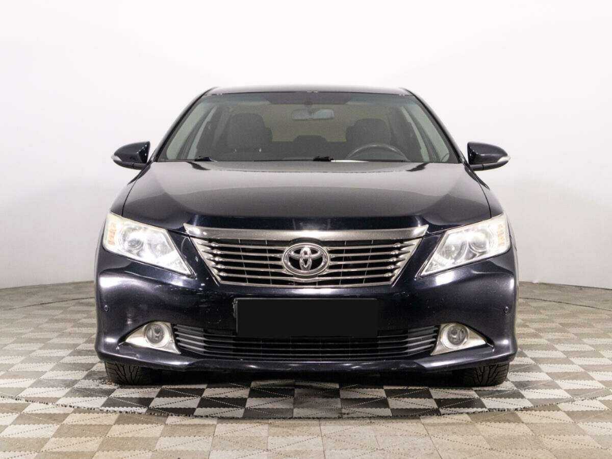 Toyota Camry с пробегом — 2012 год. Фото: #1