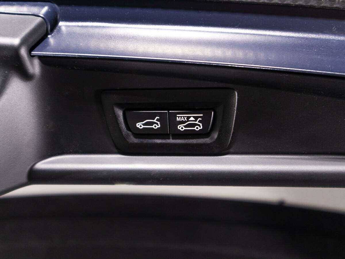 BMW 5 серии с пробегом — 2012 год. Фото: #12