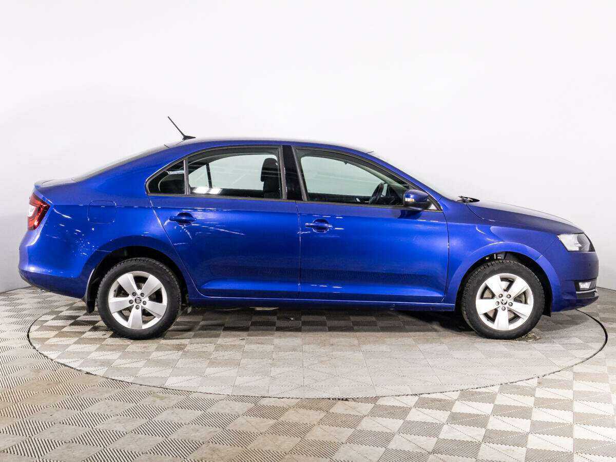 Skoda Rapid с пробегом — 2017 год. Фото: #3