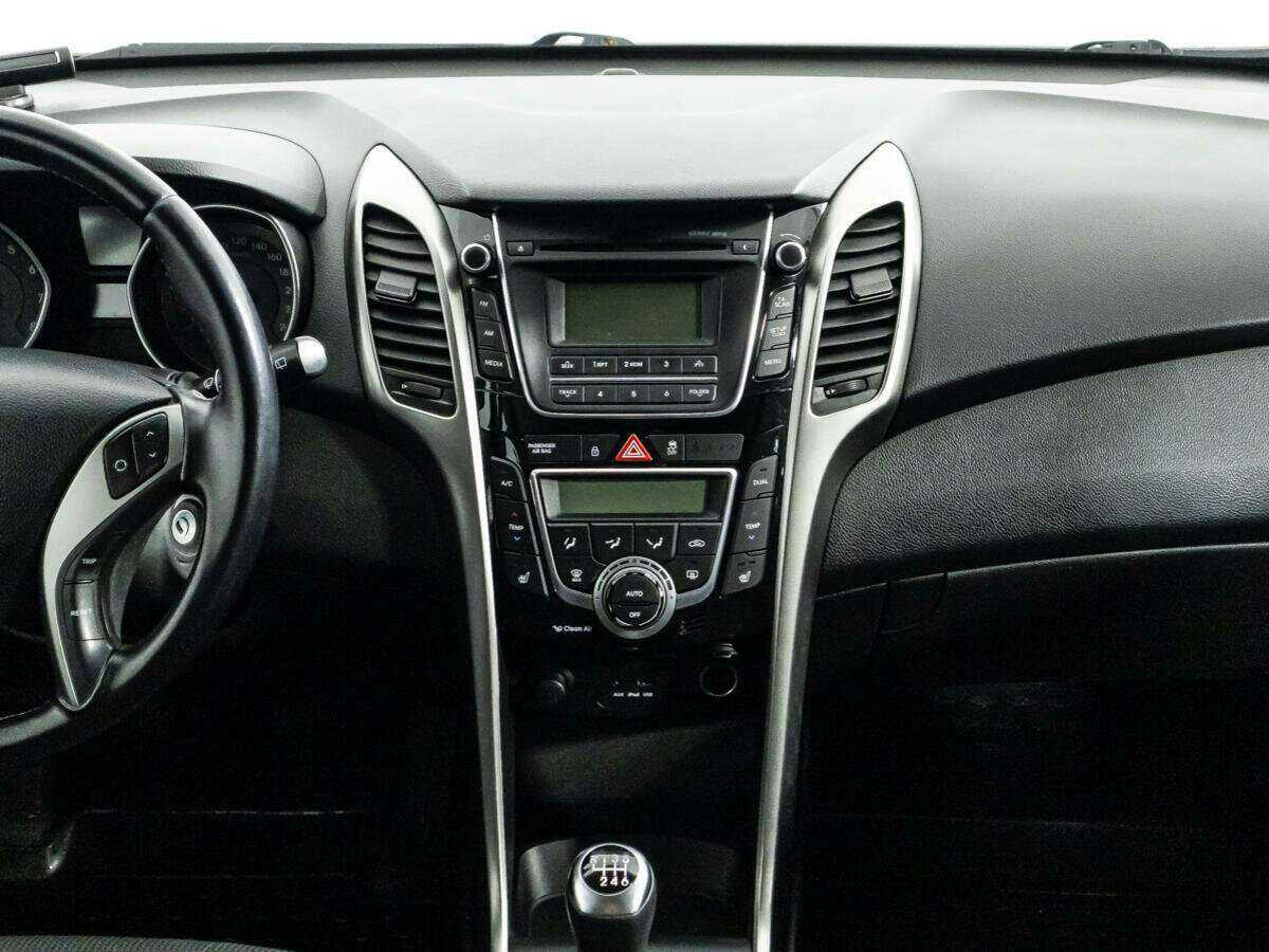 Hyundai i30 с пробегом — 2013 год. Фото: #13