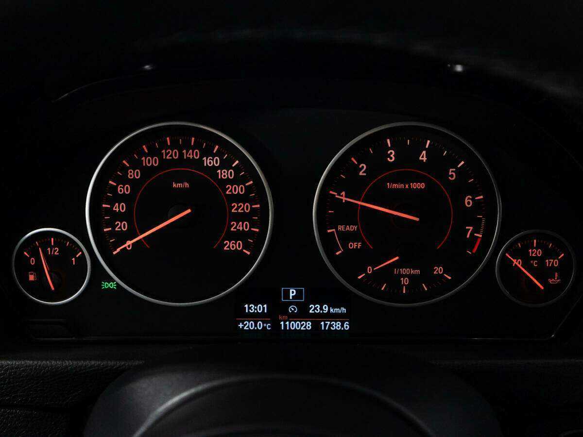 BMW 3 серии с пробегом — 2017 год. Фото: #11