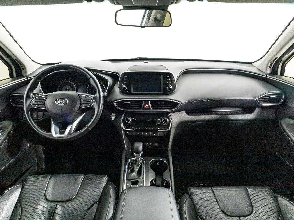 Hyundai Santa Fe с пробегом — 2019 год. Фото: #12