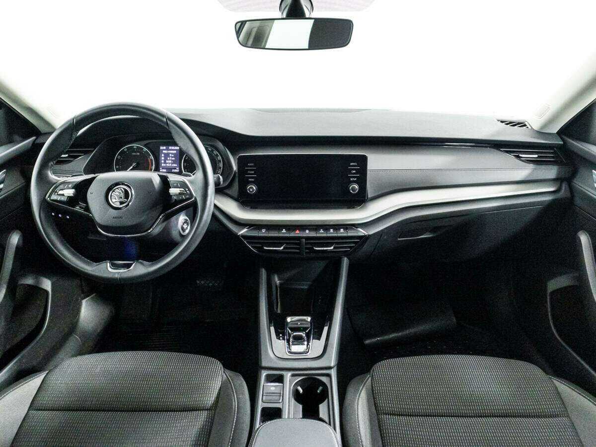 Skoda Octavia с пробегом — 2021 год. Фото: #12