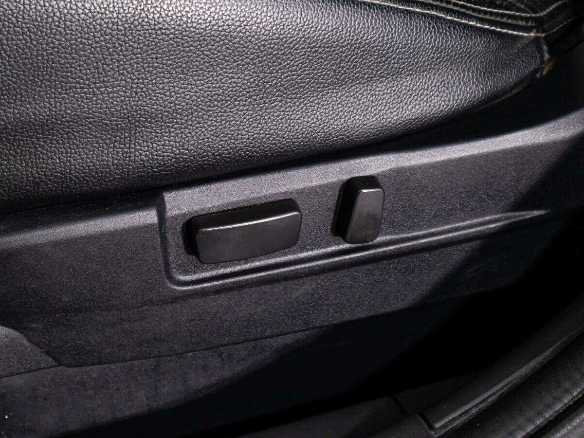 Mitsubishi Outlander с пробегом — 2015 год. Фото: #17