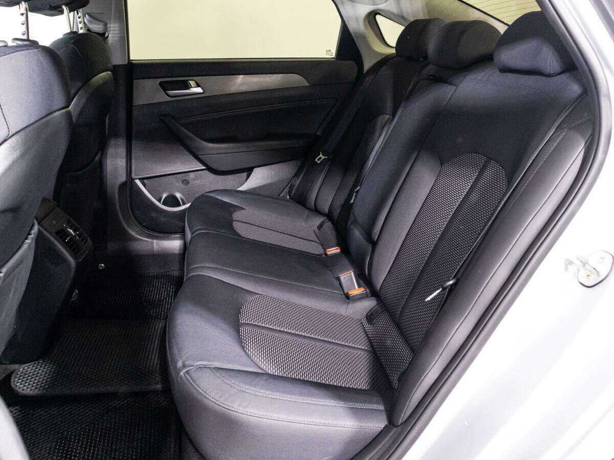 Hyundai Sonata с пробегом — 2018 год. Фото: #9
